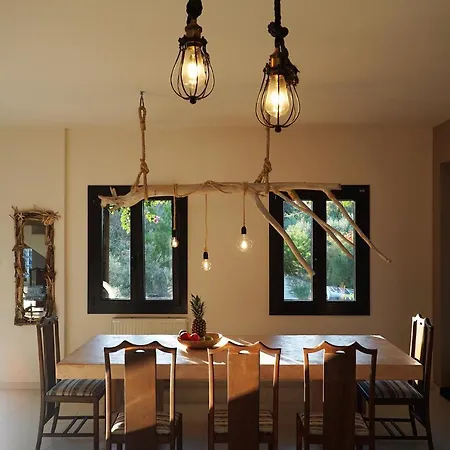 Bohemian Blue Vila